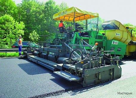 Техника силен. Vogele super 2500. Асфальтоукладчик картинка. Япония асфальтоукладка технологии роботы. Дорожная техника Тангстоун.