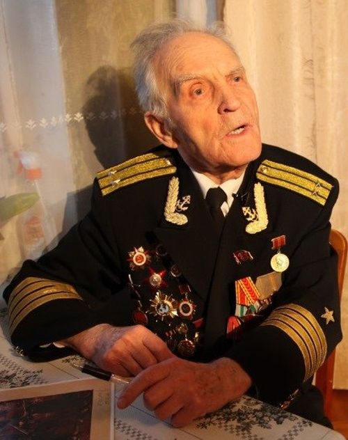 Николай Беляев - единственный живой герой, штурмовавший Рейхстаг (4 фото)